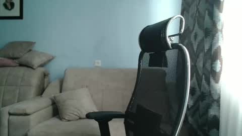 eva2323 online show from February 13, 2025, 1:48 pm