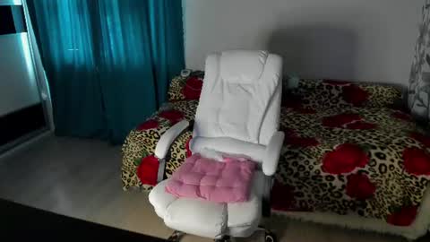 Snapshot of eva_7777 chatting on July 17, 2026, 9:27 am Eva online show from July 17, 2026, 9:27 am