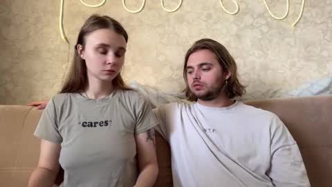 Eva Calvin online show from January 19, 2026, 5:00 am