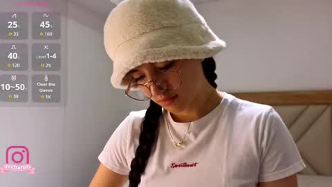 Eva online show from April 15, 2026, 10:00 am