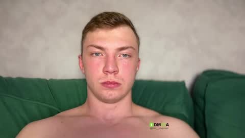 Eva and Iron online show from April 17, 2026, 9:40 pm