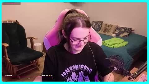 Gamer Katt online show from December 3, 2025, 1:31 pm