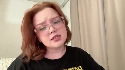 Snapshot of eva_kittenn chatting on July 6, 2026, 3:03 pm eva_kittenn online show from July 6, 2026, 3:03 pm