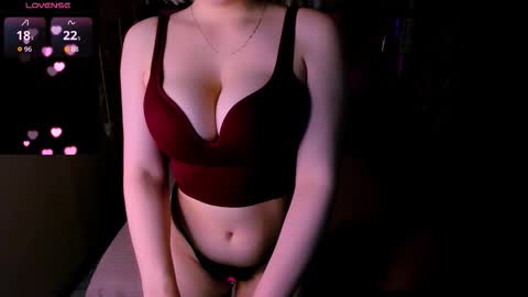 Snapshot of eva_lawrence chatting on February 22, 2026, 8:40 pm Eva online show from February 22, 2026, 8:40 pm