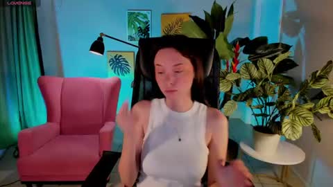 Snapshot of eva_leeee chatting on June 20, 2026, 6:27 am Eva online show from June 20, 2026, 6:27 am