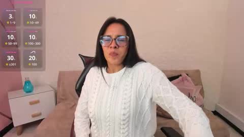 Eva  online show from October 24, 2025, 2:35 pm