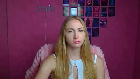 Snapshot of eva_oliviaa chatting on October 16, 2025, 11:11 am Eva online show from October 16, 2025, 11:11 am