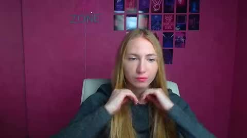 Snapshot of eva_oliviaa chatting on October 17, 2025, 11:02 am Eva online show from October 17, 2025, 11:02 am