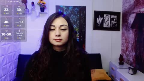 Eva online show from November 10, 2025, 2:49 pm