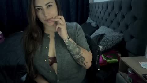 Snapshot of eva_rosie chatting on July 27, 2026, 11:56 pm Eva Rose online show from July 27, 2026, 11:56 pm