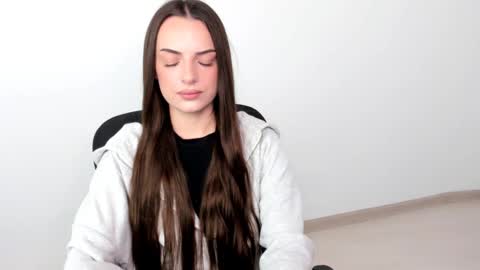 Eva online show from January 21, 2025, 5:30 pm