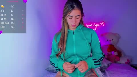 Snapshot of eva_shinee_ chatting on February 6, 2025, 10:15 am Eva Shinee online show from February 6, 2025, 10:15 am