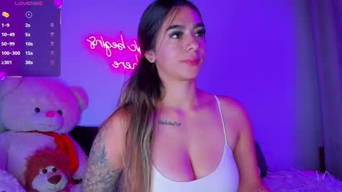 Snapshot of eva_shinee_ chatting on October 1, 2025, 12:00 pm Eva Shinee online show from October 1, 2025, 12:00 pm