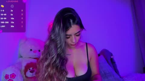 Snapshot of eva_shinee_ chatting on October 9, 2025, 11:52 am Eva Shinee online show from October 9, 2025, 11:52 am