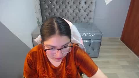 eva_smit_t online show from February 8, 2026, 2:04 am
