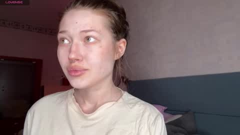 eva varnerr online show from March 25, 2026, 10:49 pm