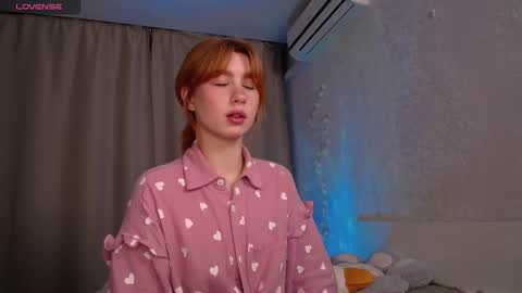 Eva online show from December 1, 2025, 9:36 am