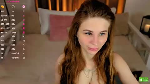 Eva. OFFICAL PAGE  MARI CLARK online show from June 22, 2026, 3:25 am