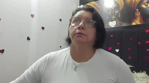 Snapshot of evaaross chatting on April 13, 2026, 12:43 pm Eva online show from April 13, 2026, 12:43 pm