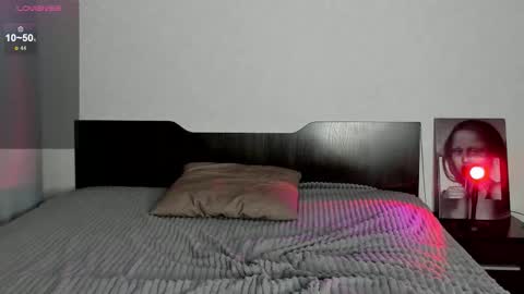 Eva online show from October 13, 2025, 12:27 pm