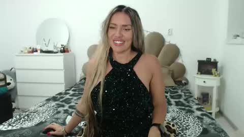 Snapshot of evabomb chatting on September 10, 2025, 9:26 pm EvaBomb online show from September 10, 2025, 9:26 pm
