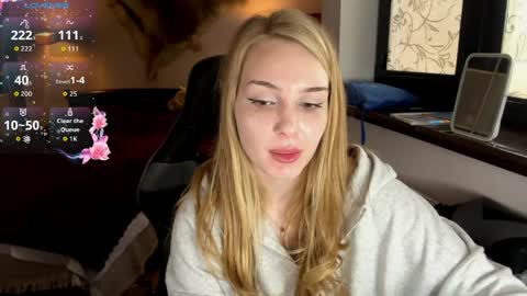 evacarter1 online show from April 25, 2026, 12:52 pm