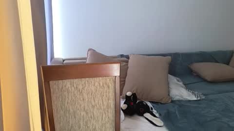 Eva online show from September 26, 2025, 4:49 am