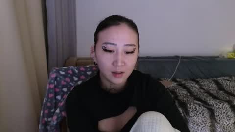 Eva online show from October 10, 2025, 6:51 pm