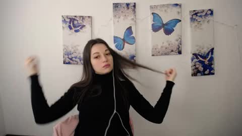 Snapshot of evaeldis chatting on May 2, 2026, 12:10 pm Eva online show from May 2, 2026, 12:10 pm