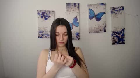 Snapshot of evaeldis chatting on May 7, 2026, 1:27 pm Eva online show from May 7, 2026, 1:27 pm