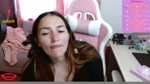 Eva online show from September 19, 2025, 10:10 pm