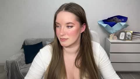 Eva online show from November 16, 2025, 6:02 pm