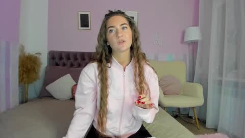 Eva online show from November 13, 2025, 4:11 am