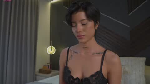 Eva Moretti online show from July 12, 2026, 5:37 pm