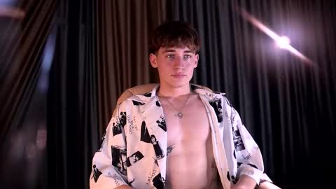 Snapshot of evan__joy chatting on February 9, 2026, 9:30 pm Evan online show from February 9, 2026, 9:30 pm