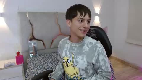 evan_tay online show from February 28, 2026, 3:18 am