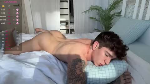 Snapshot of evan_white_ chatting on September 9, 2025, 7:19 am evan_white_ online show from September 9, 2025, 7:19 am