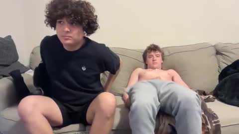 Evan Brown online show from April 19, 2026, 2:33 am