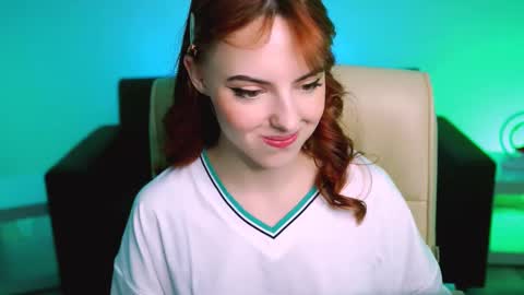 Eva  online show from March 9, 2025, 3:38 pm