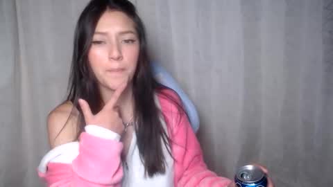 eva  online show from June 8, 2026, 1:28 am