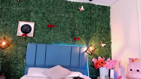  Evangelyne  online show from March 3, 2026, 7:20 pm