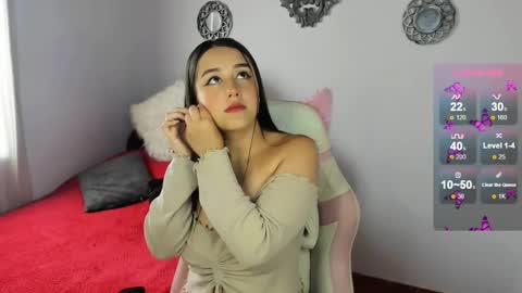 Snapshot of evans_hailey_15 chatting on February 4, 2025, 1:06 pm hailey online show from February 4, 2025, 1:06 pm