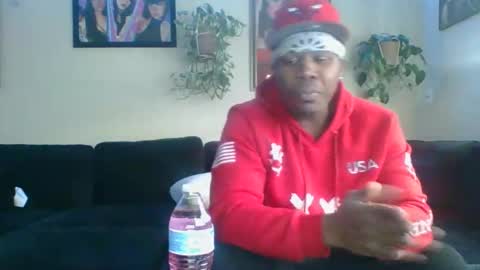 evanschris2048 online show from December 1, 2025, 10:15 pm