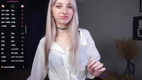 Eva online show from September 25, 2025, 6:39 am