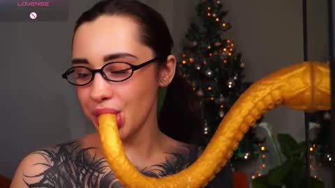 Eva online show from January 19, 2026, 2:26 am