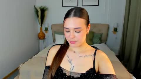 Eva online show from April 20, 2026, 1:03 pm