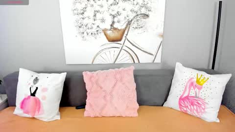 Adelina online show from November 24, 2025, 8:14 am