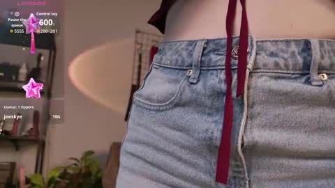 Eva online show from October 3, 2025, 5:26 am