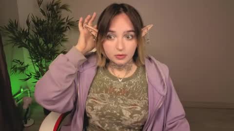 Snapshot of evathewitcher chatting on May 24, 2026, 3:00 am EvaTheWitcher online show from May 24, 2026, 3:00 am