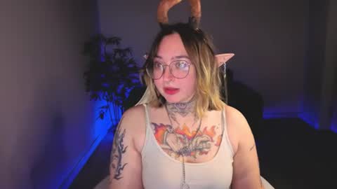 EvaTheWitcher online show from July 6, 2026, 1:35 am